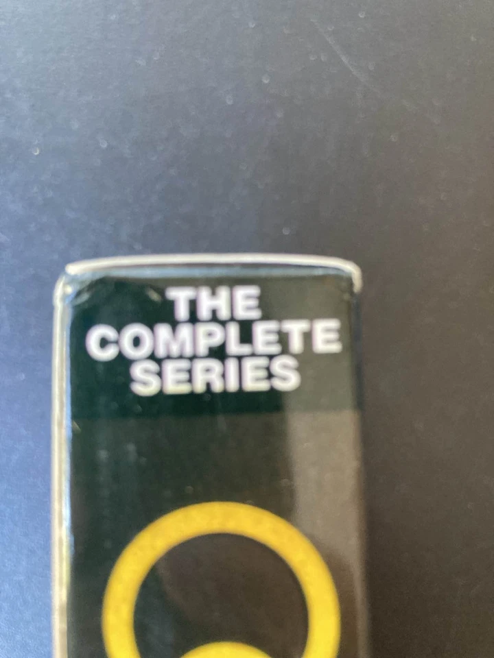 The Cosby Show: The Complete Series Seasons 1-8 DVD 16-Disc Set 202 Episodes - Image 4 of 4