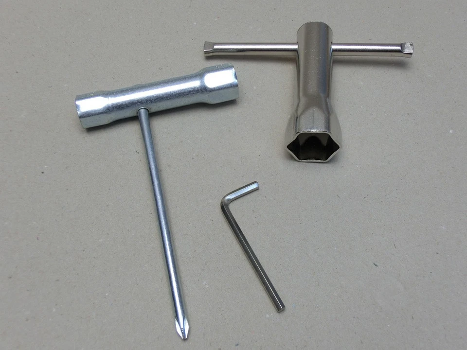 Werkzeug Set Zündkerzenschlüssel Radmutter Reely Carbon Fighter Verbrenner Buggy - Bild 4 von 4