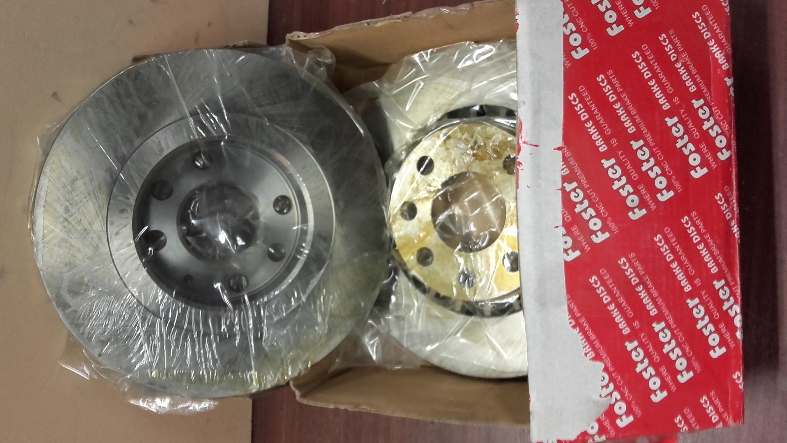 2 disques de frein avant Calibra Kadett Vectra Ascona Lanos Nexia 4 trous