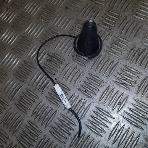 Volkswagen Golf 5 Plus 1,9 TDI Dachantenne Antenne Dach 6q0035575A