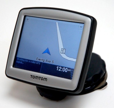 NEW TomTom ONE 130 S Car GPS Navigator Package Set USA/Canada Maps navigation