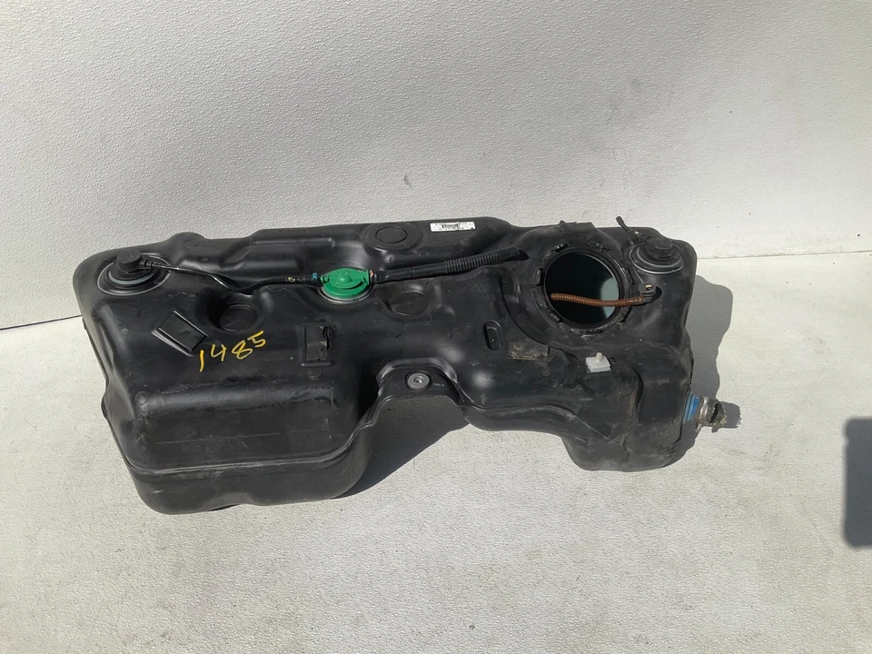 Depósito de tanque de gasolina BMW X3 F25 OEM 2011-2017 (para: BMW X3 2014) Foto 2 de 4