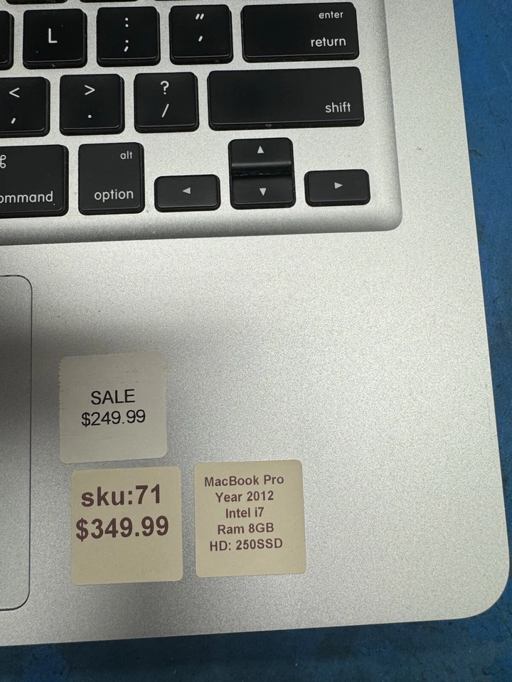 Apple Macbook Pro 13.3”intel Core  i7 2.9GHz 8GB RAM 250 SSD Super Fast - Image 2 of 4