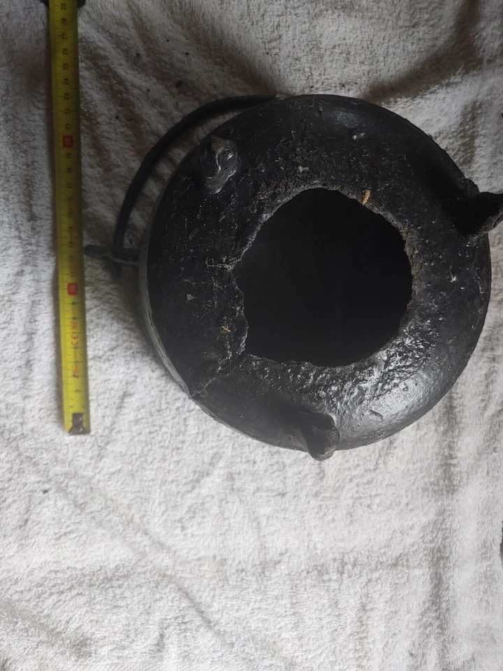 Petits Marmite en fonte ancien - Photo 3/4