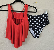 Womens 2 Piece Swimsuit Size XL New 1S7292