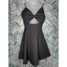 NEW WOMENS LULUS BETTER BOW-LIEVE IT BLACK SHORT MINI SKATER DRESS SMALL CUT OUT