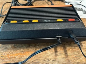 Atari Flashback 8 Retro Console 110 Built-in Games 2 Controllers Frogger WORKS