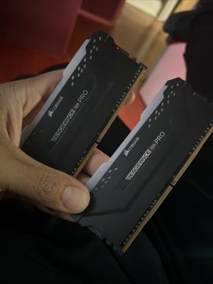 Corsair Vengeance RGB Pro Desktop Memory 32GB (2x16GB) DDR4 3200MHz RAM
