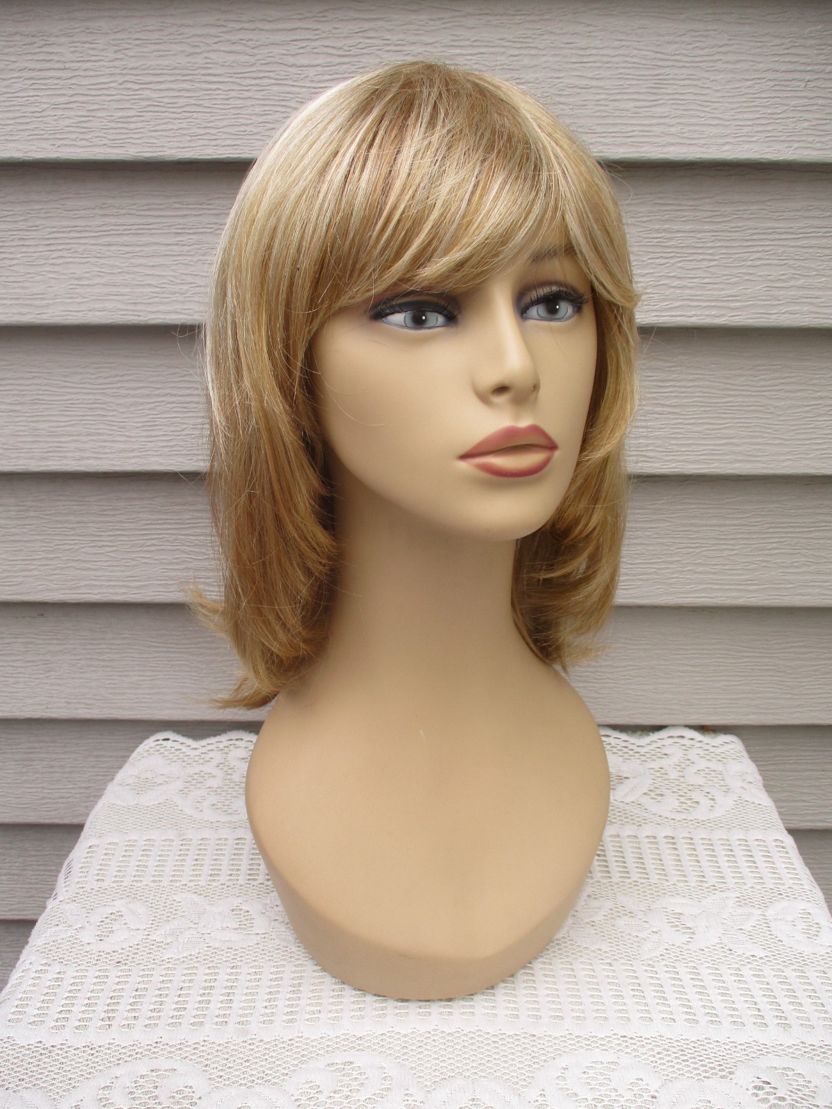 Jon Renau MYSTERY WIG Color BLONDE Mid Length Style MODIFIED BANGS Read