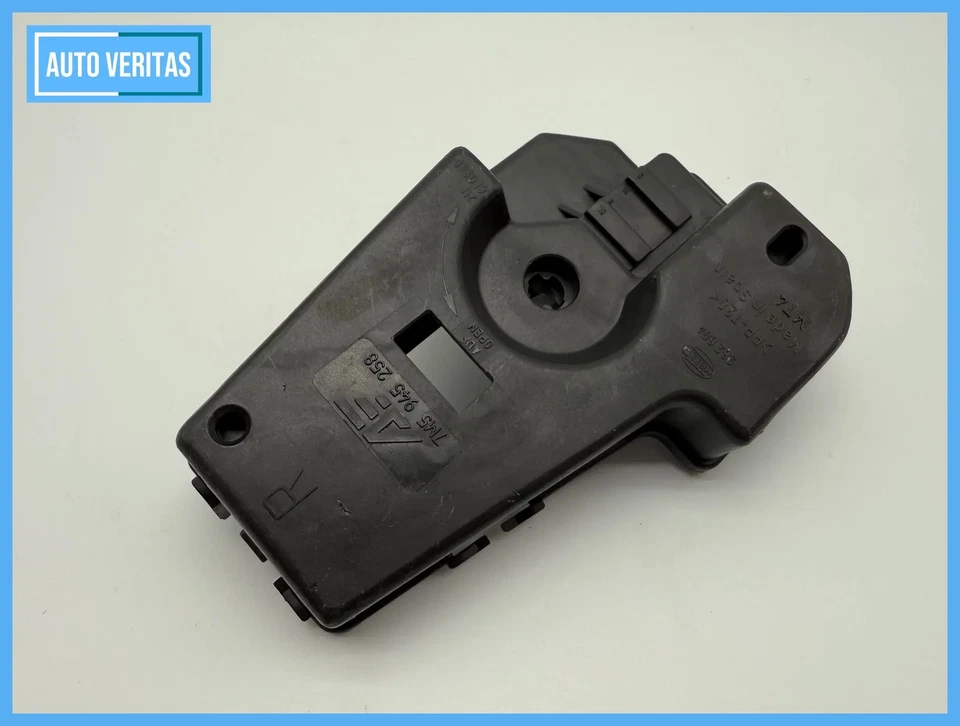 Original Ford Galaxy (WGR) lamp carrier rear light right 7M5945258 / 962604 - Image 3 of 4