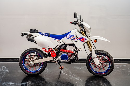 2023 Suzuki DR-Z400SM 
