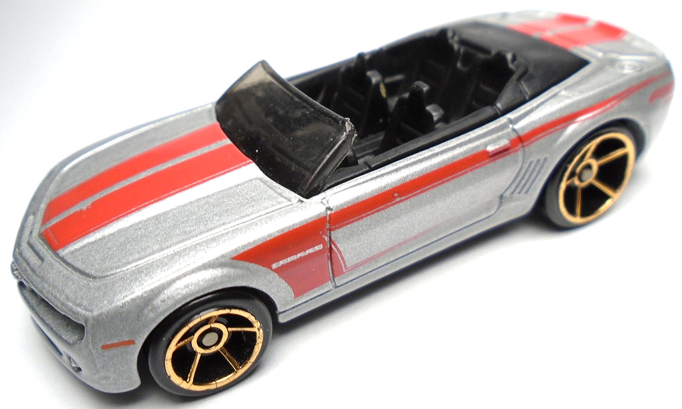 2011 HOT WHEELS CHEVY CAMARO CONVERTIBLE CONCEPT SILVER 1:64 DIECAST 2 3/4" CAR 