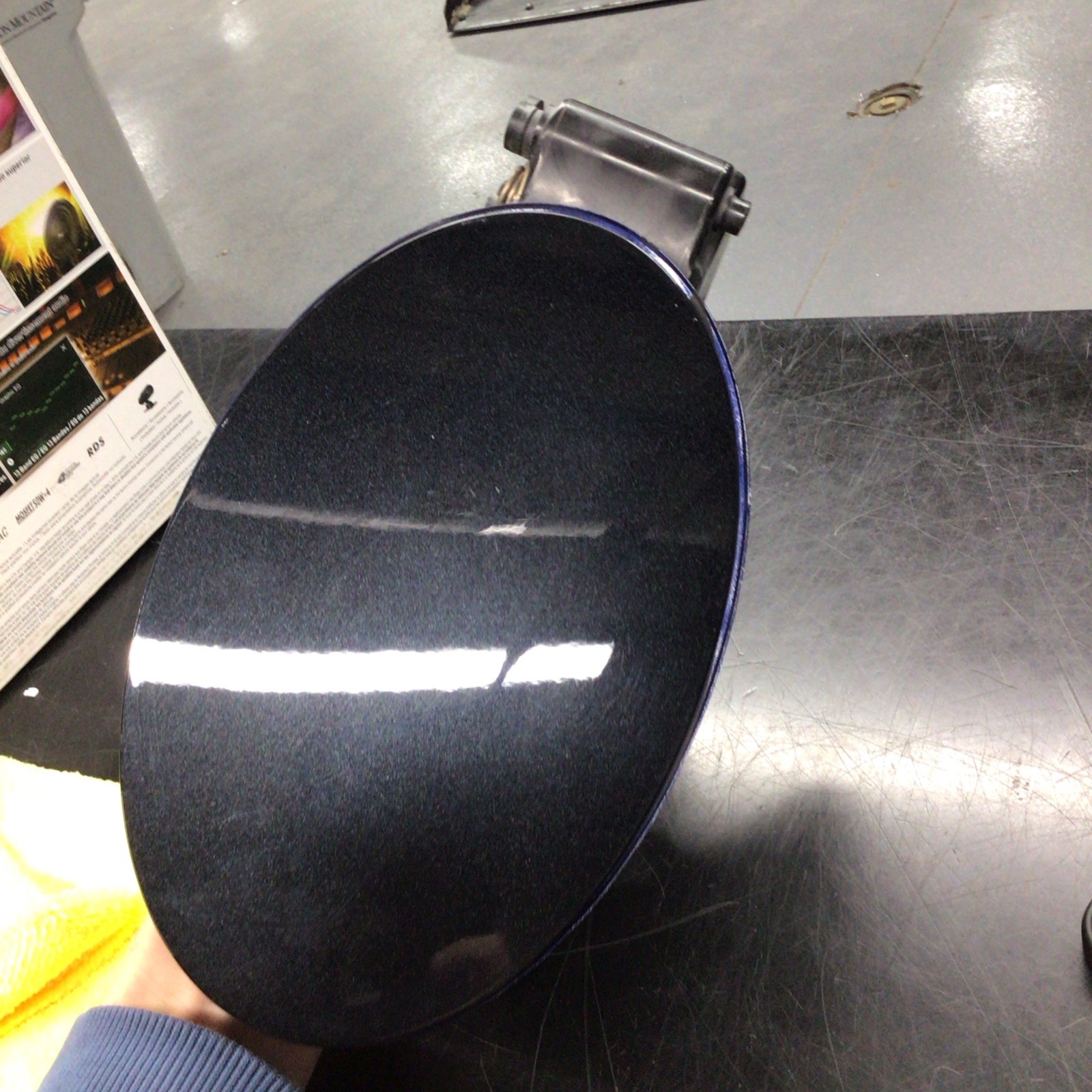 2014 - 2020 Maserati Ghibli Fuel Gas Filler Tank Pocket Door Lid Flap Cover OEM