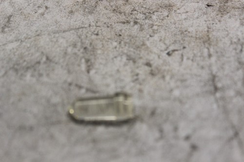 FRONT M.C. CAP SIGHT GLASS 45042-96 2001 H-D SOFTAIL DUECE FXSTD - Foto 1 di 10