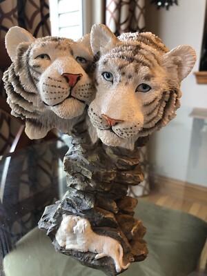 Siegfried & Roy Las Vegas Nevada Souvenir Double White Tiger Sculpture RARE