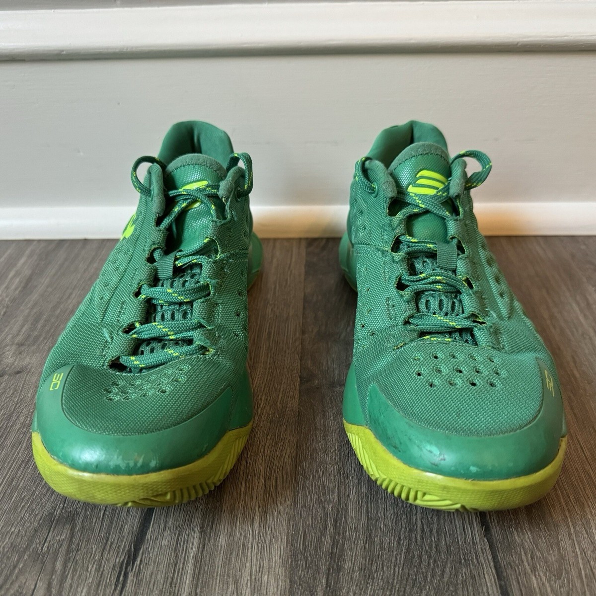 靴 pointed-CURLS / GREEN & LIGHT GREEN Under Armour Curry One 1 Size 5y Scratch Green Lime Low