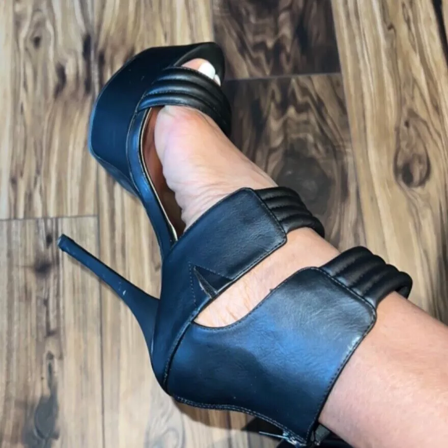 5 inch black heels 2025