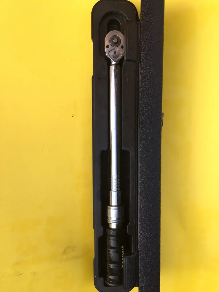 Steelman 3/8 in. Drive 10-100 ft-lb Micro-Adjustable Torque Wrench