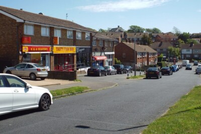 Foto 6 x 4 lokale Geschäfte, südöstliches Ende der Lexden Road Seaford Dazu gehören c2014