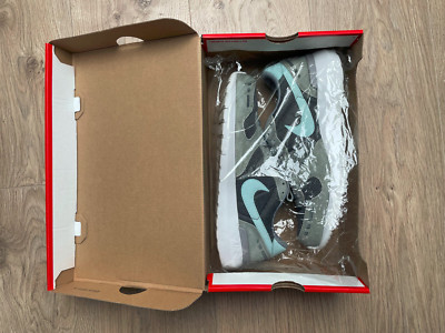 Nike Air Vortex '17 ''Stealth'' Damen Sneaker Laufschuhe grün/grau Gr. 41 TOP Zust