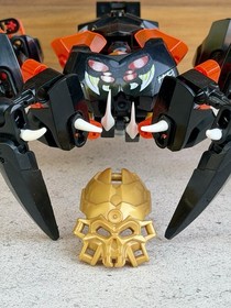 LEGO Bionicle Lord Of Skull Spiders 70790 Complete w/ Pearl Gold Mask (retired)