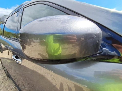 2015 Nissan Pathfinder Right Passenger Side Mirror OEM Used 128-64465R