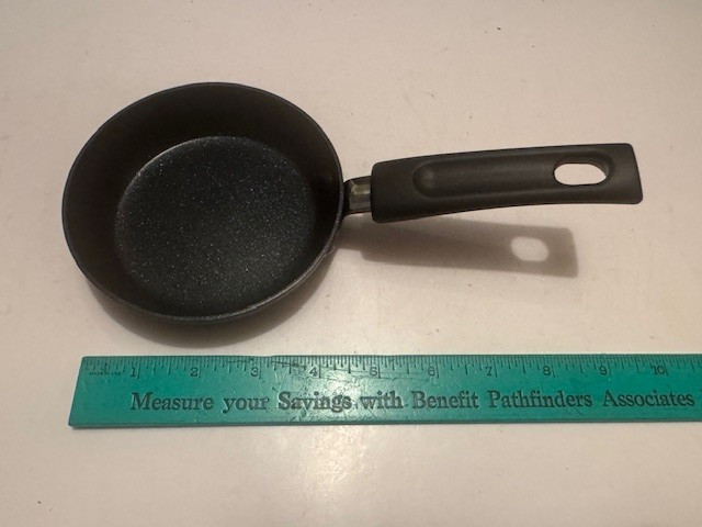 T-FAL ~ ULTIMATE HARD ANODIZED ALUM ONE EGG MINI 5" TITANIUM NON STICK  FRY  PAN