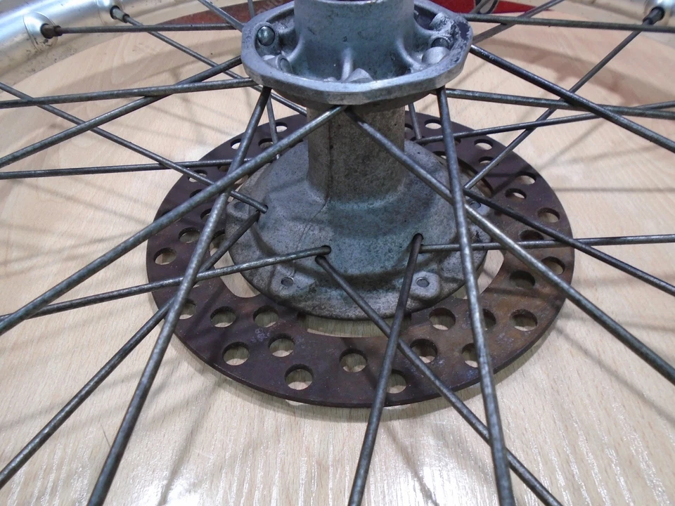 Kawasaki KX 80 1988 rueda delantera 88 kx80 Foto 3 de 4