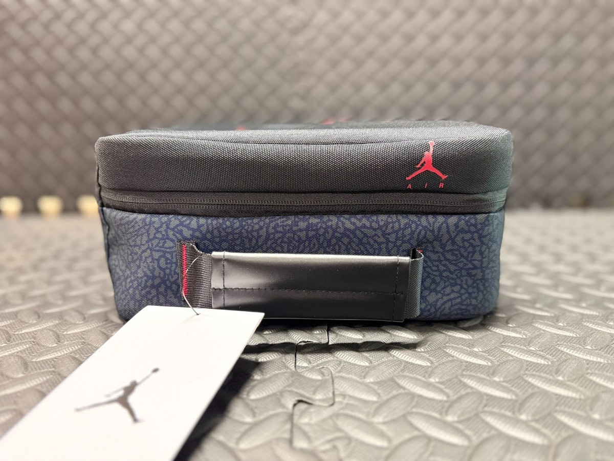 Jordan Brand Shoe Box Bag (13L) | 9B0388-GK9 | Anthracite/Black
