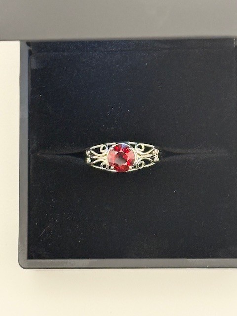Rare Red-Orange Spessartite Garnet Ring – 1.89ct VVS, 10K Hallmark, Size 9.5