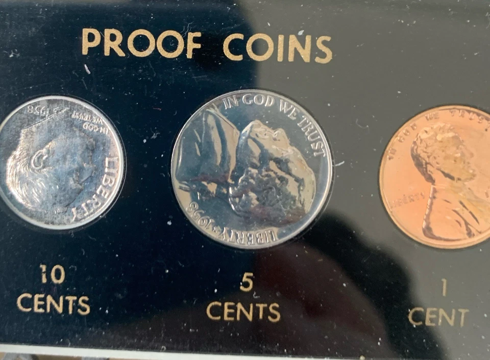 1958 US Mint Silver Proof Set In Vintage Black Acrylic Holder - Image 4 of 4