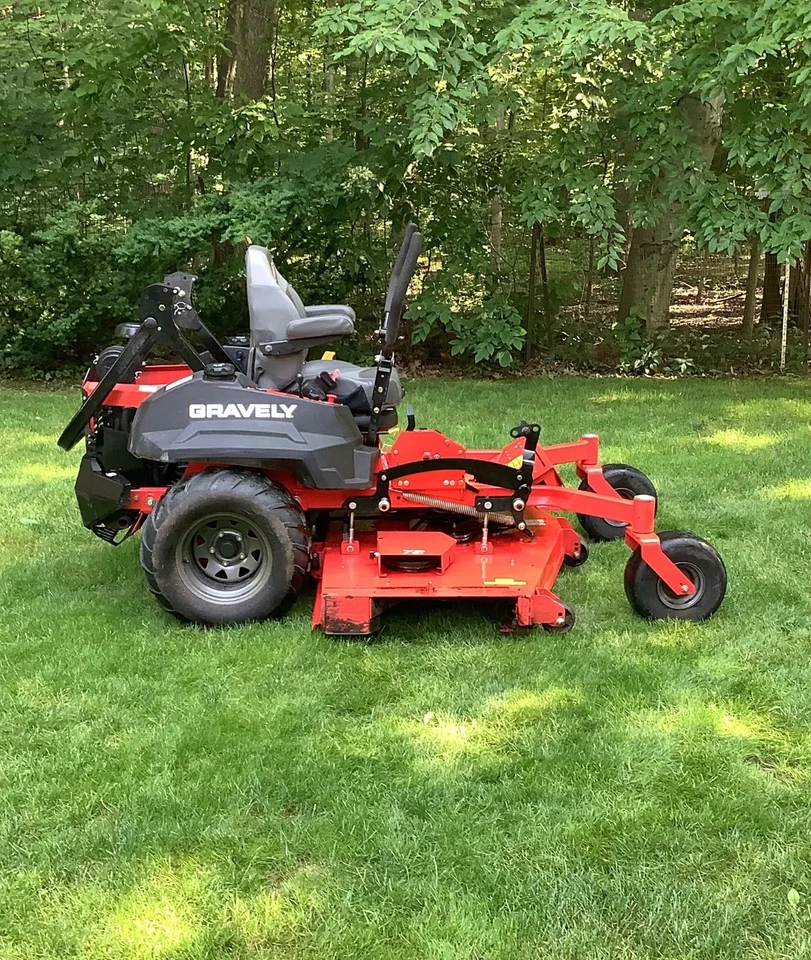 Cortacésped Gravely ProTurn 472 2017 giro cero Foto 3 de 4