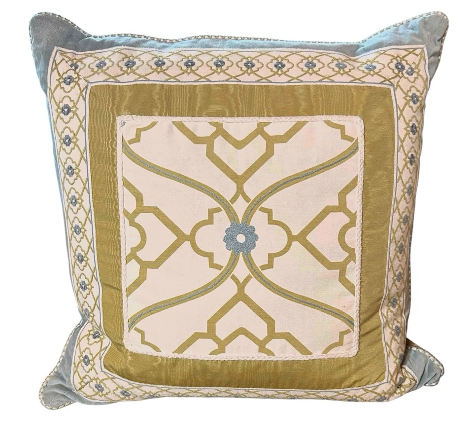 Almohada y funda lisa Eastern Accents blanca con flor azul verde x2 farsa de lujo 25 Foto 4 de 4