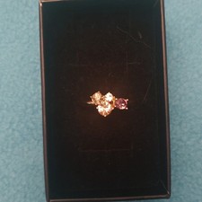 Beautiful costume cluster ring,gold tone, sz ...