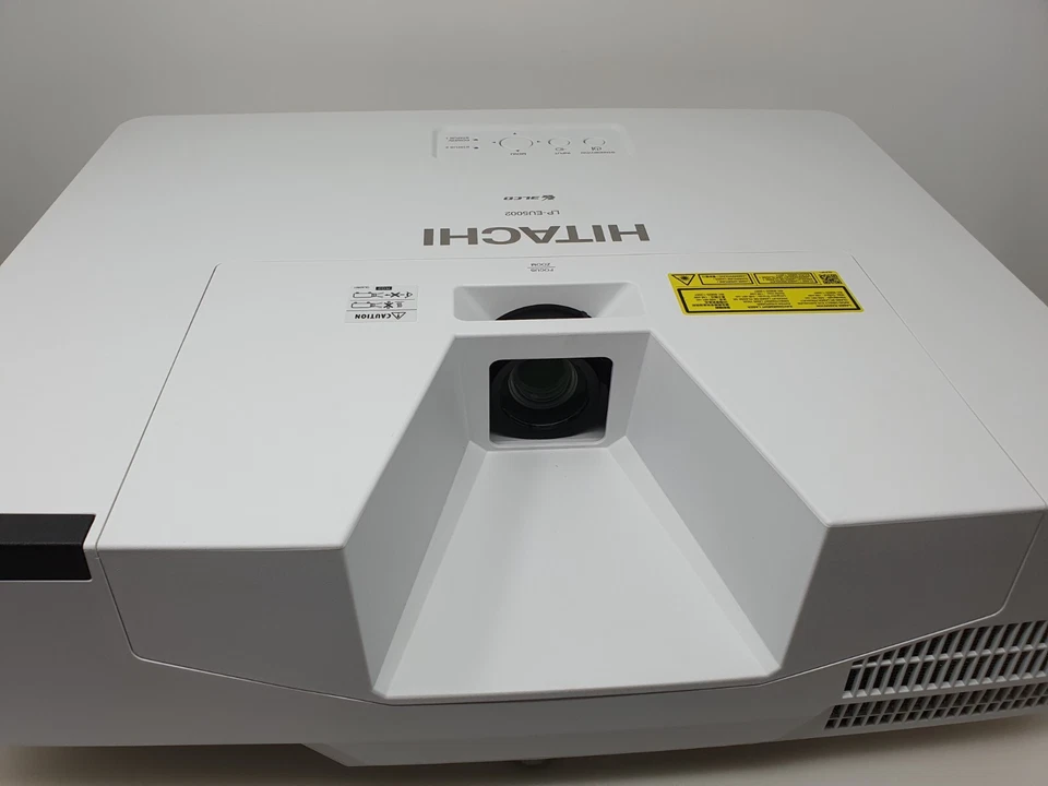 Hitachi LP-EU5002 Projector 5,000 Lumen Laser 3 LCD Projector Fully Working - Image 4 of 4