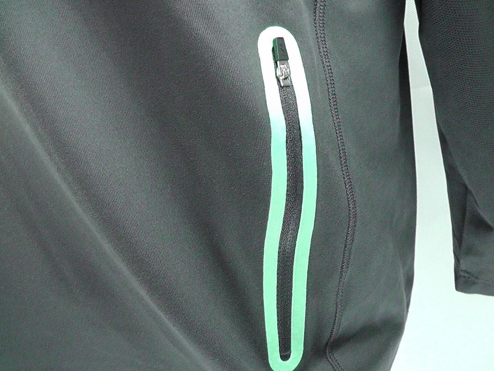 Giacca Fila uomo platino tennis 1 4 zip TM153KY1 Large $110 Thermocool nuova con etichette