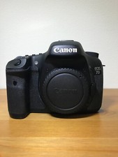 Canon EOS 7D 18.0MP Digital SLR Camera Black w/ box