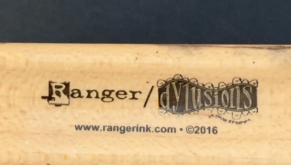 Tiara Ranger Dylusions Sparkly Shoes… She Could Conquer The World carimbo de borracha - Imagem 3 de 3