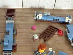 Lego 70818 LEGO Movie Double-Decker Couch Set NOT COMPLETE