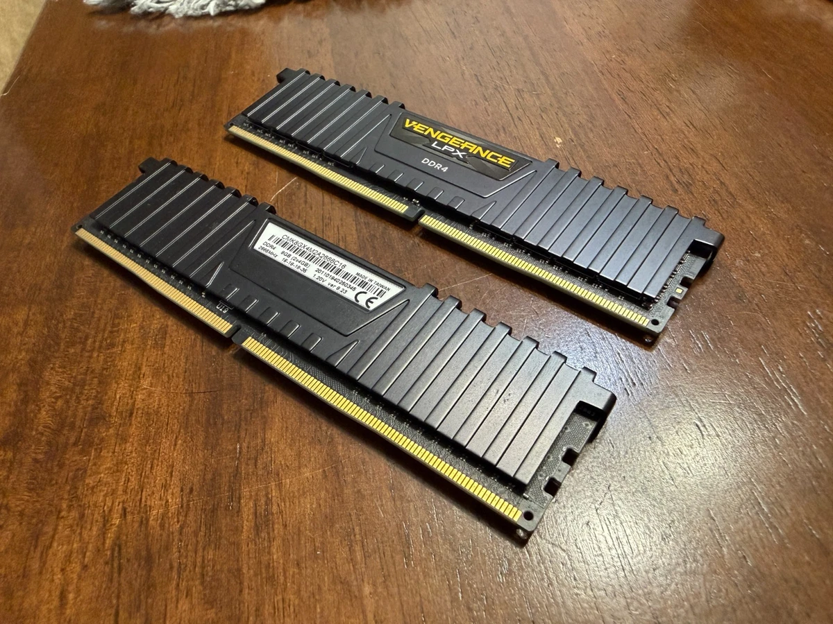 Corsair DDR4 SDRAM 8 GB Capacity per Module Memory (RAM) for sale