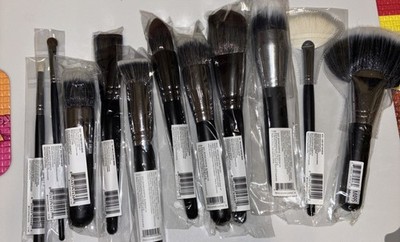 Lot of 11 Assorted Pro Morphe Makeup Brushes New in sleeves.  see description 