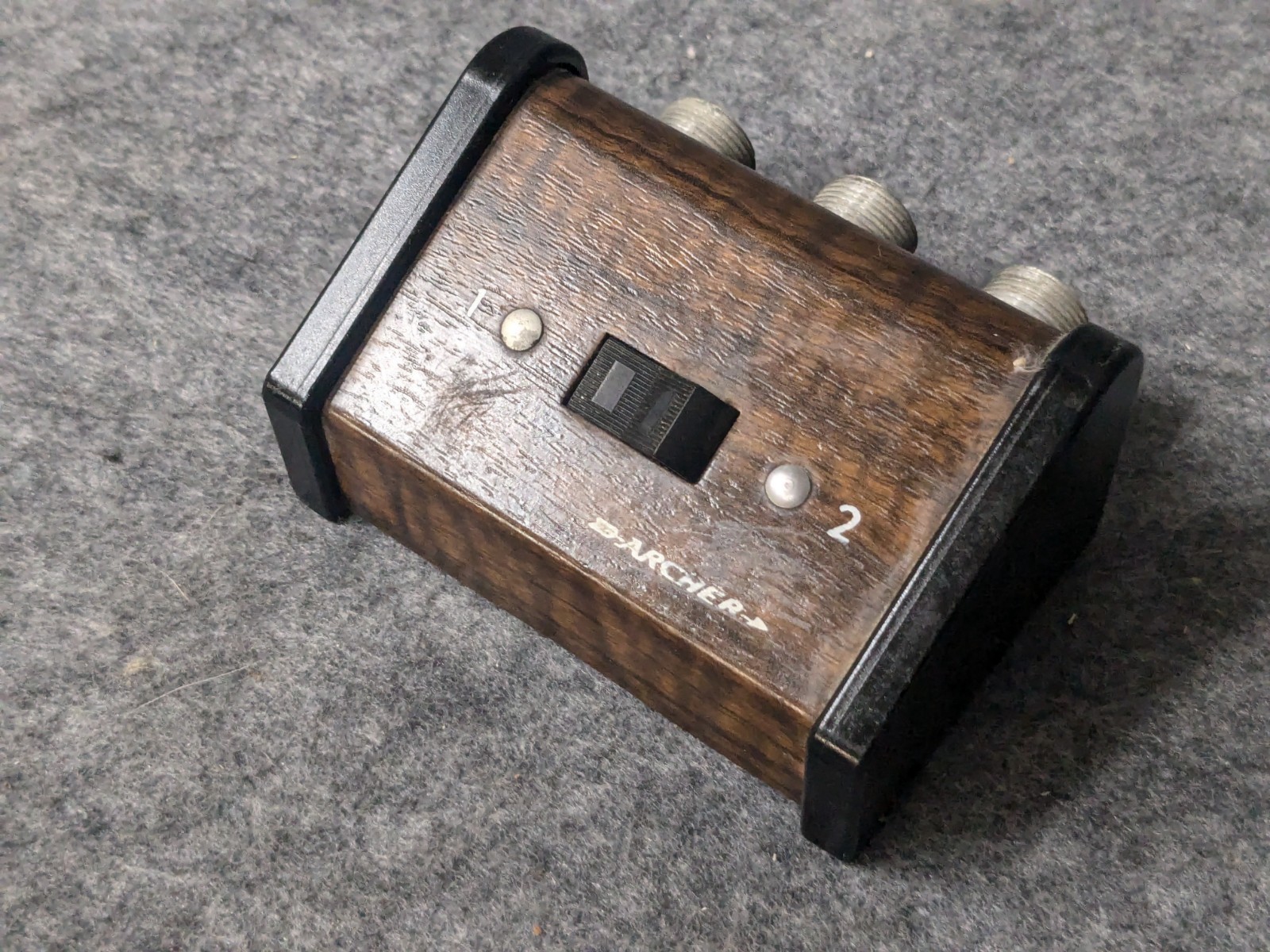 Archer (Radio Shack) 2-Position Antenna Coax Switch