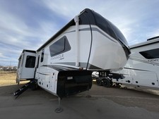 2026 Jayco Pinnacle 32RLTS