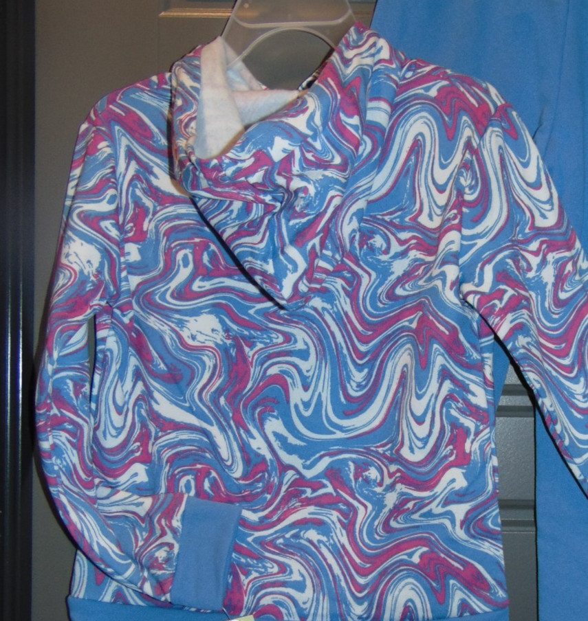 Extremely Me Girls Size 14 Fleece Hoodie and Pants Set Blue & Magenta Swirl