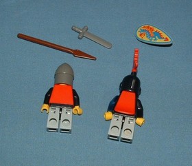 CASTLE, BLACK KNIGHTS BOAT SET NO. 1547 - LEGO - 1993 - USED CONDITION