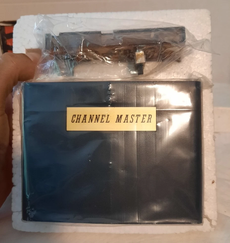 NEW VINTAGE Channel Master Quantum UHF VHF FM 300 OHM Module Amplifier 0093 READ - Image 4 of 4