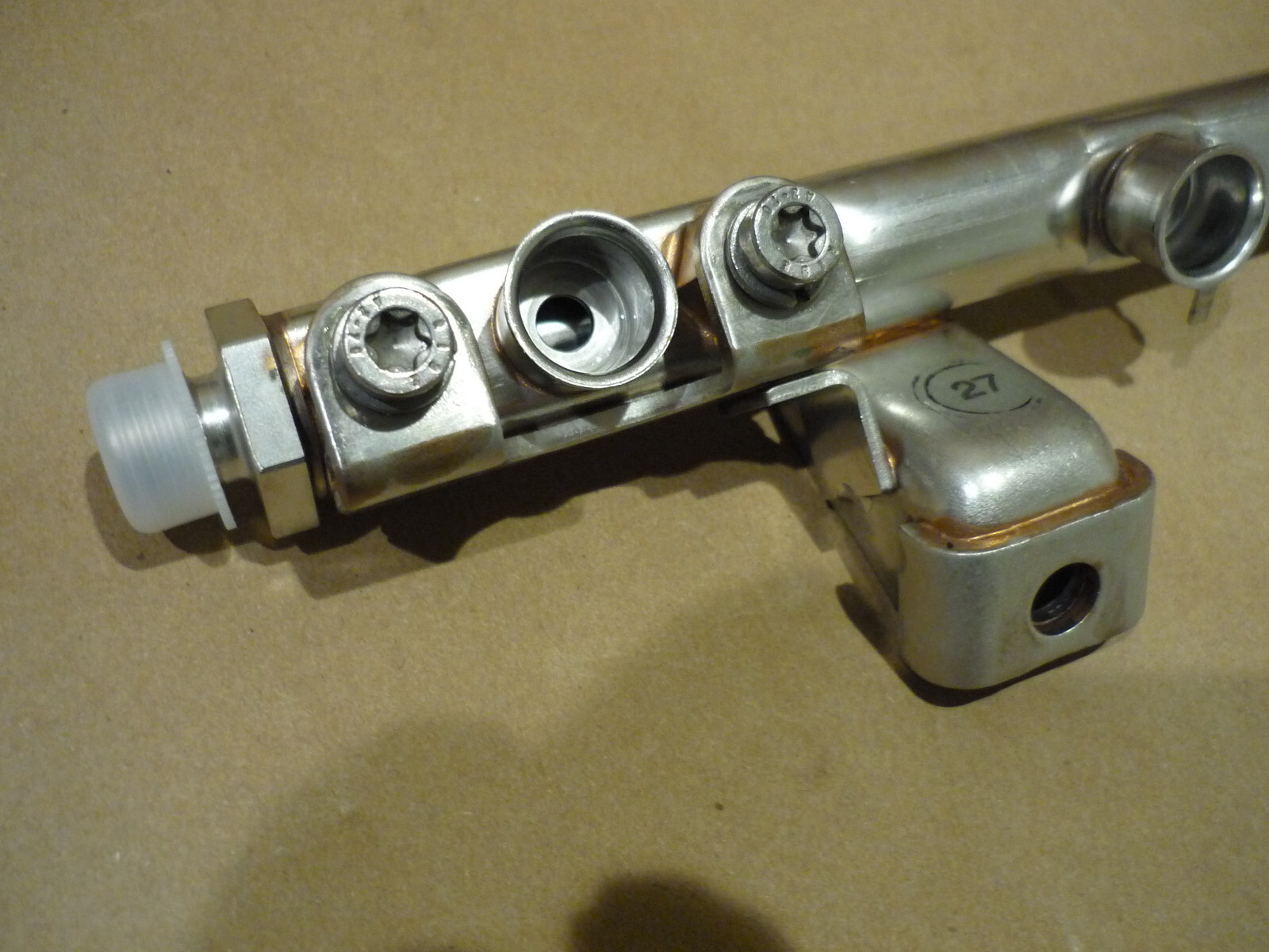 Ferrari 355 -LH Fuel Pipe/Fuel Rail Wthout Regulator- (NEW) - P/N 172560