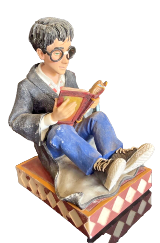 Harry Potter Bookend Figurine Reading Quidditch Book  Collectible 2000 - Picture 1 of 5