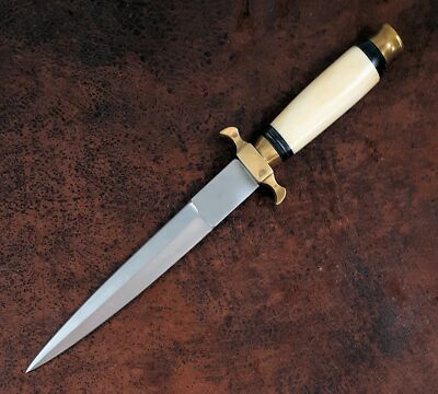 Assassins 12 1/2'' Renaissance Full Tang Dagger w/Bone Handle and Leather Sheath