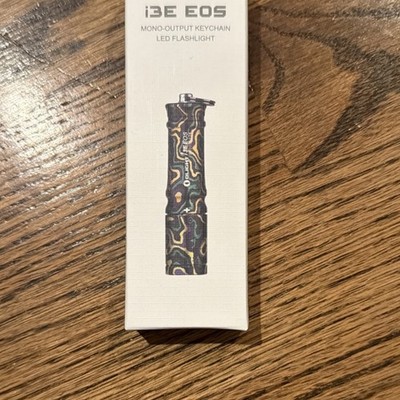 Olight I3E EOS  LIMITED EDITION Mardis Gras